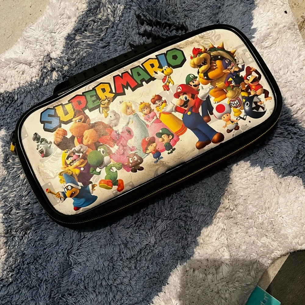 Nintendo Super Mario Multicolor Character Zip Carry Case
